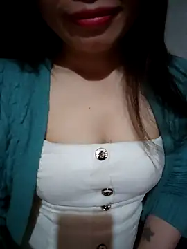 Snapshot of Meoweo_23 chatting on December 1, 1:05 pm Meoweo 23 online show from December 1, 1:05 pm