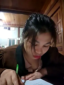 Snapshot of Meoweo_23 chatting on December 4, 8:56 am Meoweo 23 online show from December 4, 8:56 am