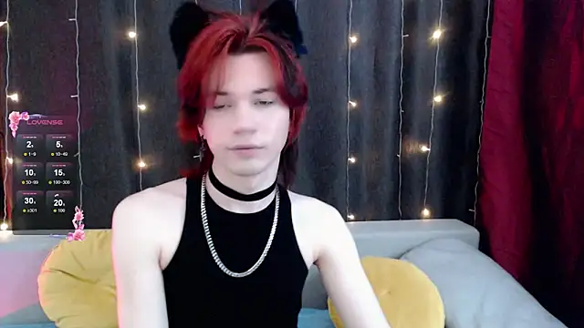 Snapshot of evan_reinhart chatting on November 28, 9:17 pm evan reinhart online show from November 28, 9:17 pm