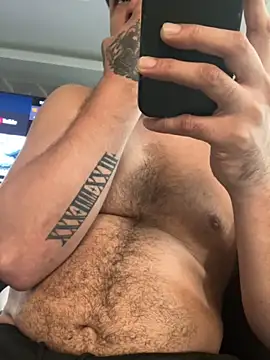 Moisesjrtapia online show from November 19, 10:21 pm