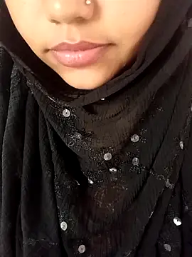 Snapshot of Miss_Rose__ chatting on October 27, 5:44 am Miss Rose online show from October 27, 5:44 am