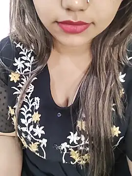 Snapshot of Miss_Rose__ chatting on November 15, 4:43 am Miss Rose online show from November 15, 4:43 am