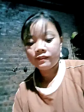 Snapshot of Samyy_xx chatting on November 2, 11:01 am Samyy xx online show from November 2, 11:01 am