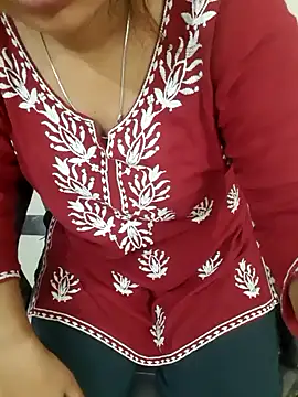 Snapshot of Minakshi_677 chatting on November 7, 2:22 am Minakshi 677 online show from November 7, 2:22 am