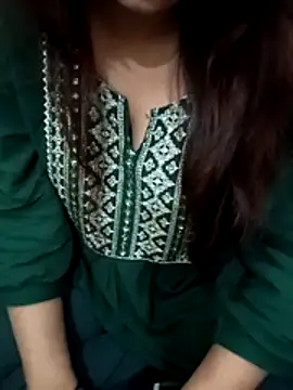 Snapshot of Minakshi_677 chatting on December 15, 5:28 pm Minakshi 677 online show from December 15, 5:28 pm