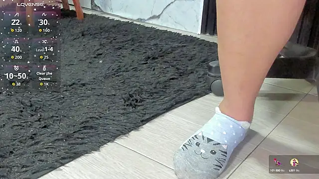 Snapshot of Tiffany_deluxe chatting on September 28, 8:47 pm Tiffany deluxe online show from September 28, 8:47 pm