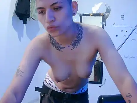 Owen tomboy online show from September 26, 3:38 pm