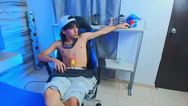 Lovers 21 online show from October 8, 4:37 pm