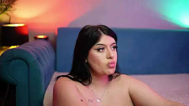 Snapshot of KarlaJai chatting on October 29, 12:57 am KarlaJai online show from October 29, 12:57 am