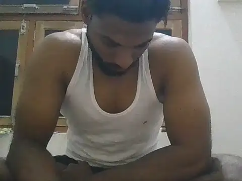 Snapshot of Raw12499 chatting on December 4, 4:48 pm Raw12499 online show from December 4, 4:48 pm