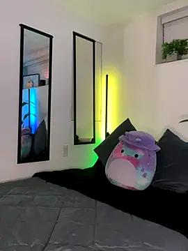 Snapshot of emilycolte chatting on October 13, 12:10 am emilycolte online show from October 13, 12:10 am