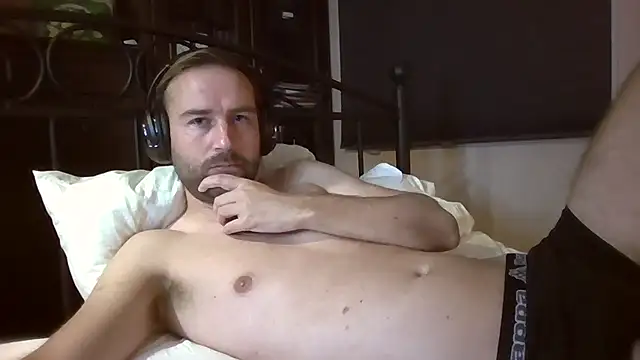 Naughty Scandinavian100 online show from September 30, 7:41 pm