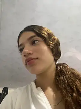 Snapshot of meridacute_ chatting on November 18, 5:28 pm meridacute online show from November 18, 5:28 pm