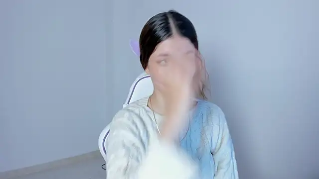 Snapshot of meridacute_ chatting on December 19, 11:12 pm meridacute online show from December 19, 11:12 pm