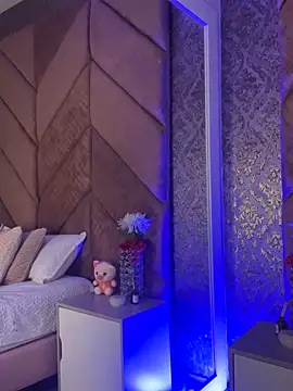 ChloeRosses online show from February 10, 10:41 am