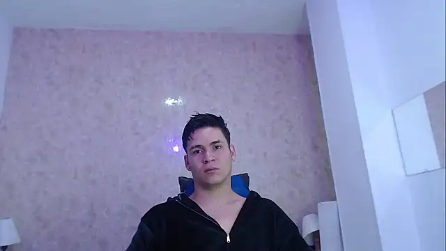 Snapshot of Aaron_Foxxx chatting on September 30, 1:05 pm Aaron Foxxx online show from September 30, 1:05 pm