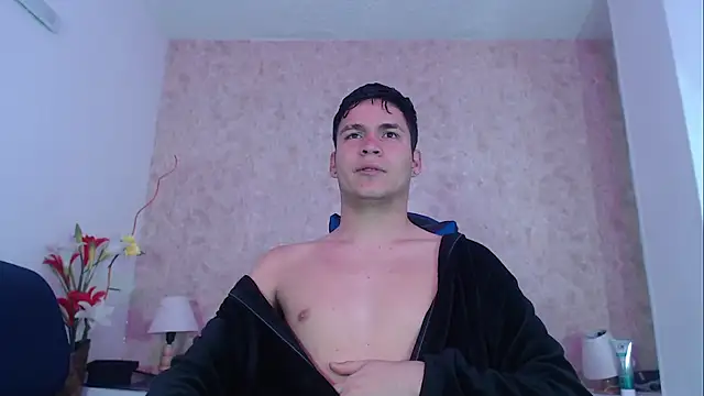 Snapshot of Aaron_Foxxx chatting on October 6, 2:14 pm Aaron Foxxx online show from October 6, 2:14 pm