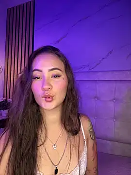 Honey noir online show from February 26, 6:51 pm