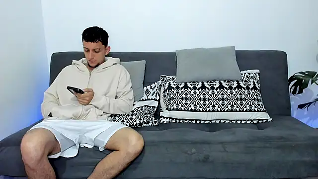 Snapshot of joe_foxx chatting on November 20, 11:21 am joe foxx online show from November 20, 11:21 am