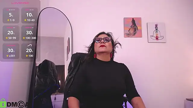 alahia mellers online show from October 12, 3:27 am