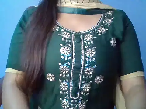 Snapshot of LOVELY_SUKOON chatting on October 13, 4:23 am LOVELY SUKOON online show from October 13, 4:23 am