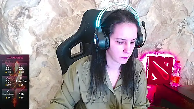 Irwi Tomboy online show from April 2, 3:09 pm