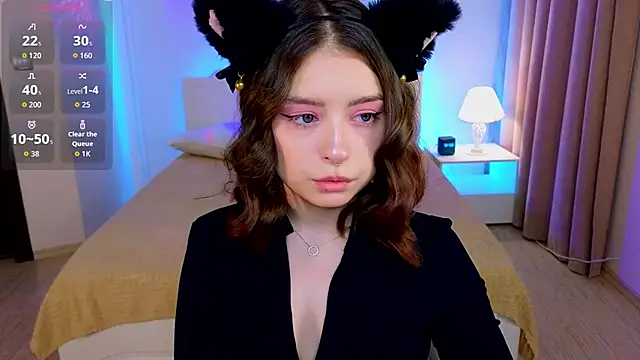 Snapshot of _Amelia_Shine_ chatting on November 19, 12:43 am Amelia Shine online show from November 19, 12:43 am