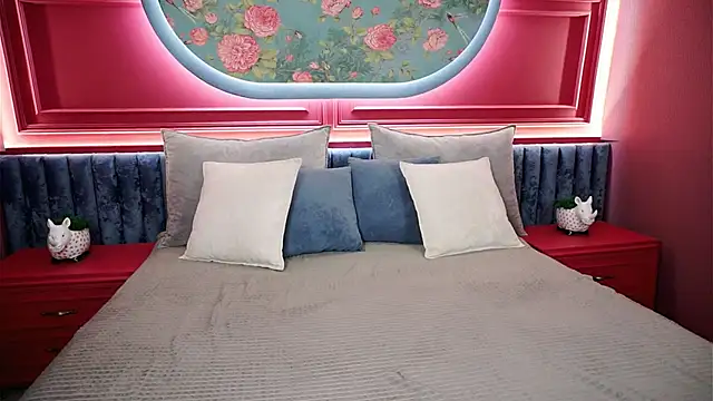 CallMeMargo online show from October 2, 11:17 am