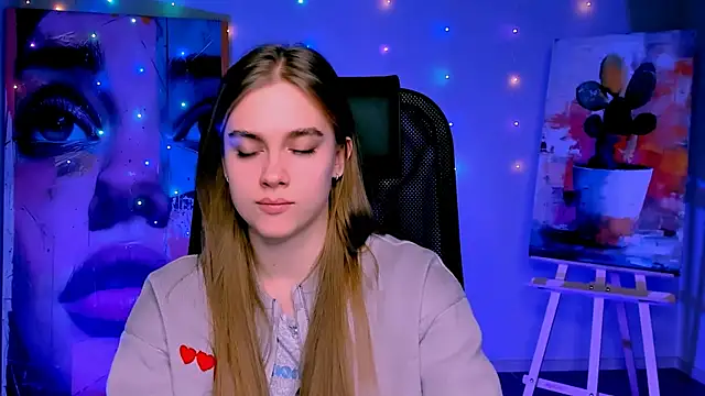 JuneWoods online show from January 12, 8:19 am