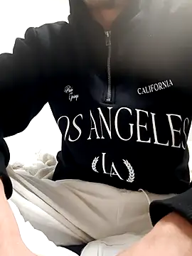 Snapshot of herkes26 chatting on October 22, 10:09 pm herkes26 online show from October 22, 10:09 pm