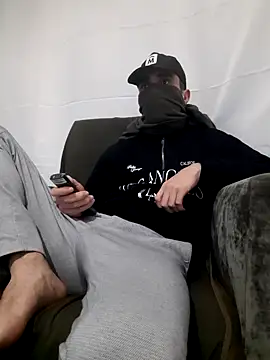 Snapshot of herkes26 chatting on December 4, 6:05 pm herkes26 online show from December 4, 6:05 pm