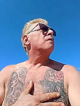 Andyrsdick online show from October 19, 12:28 pm