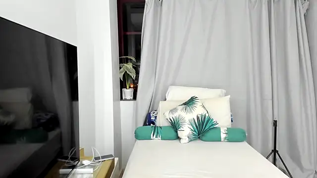 ConnieSmall24 online show from December 15, 9:19 pm