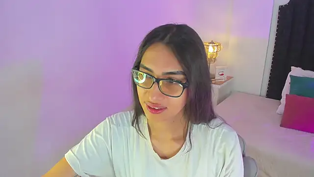 Snapshot of cherrylady_02 chatting on October 12, 12:04 pm cherrylady 02 online show from October 12, 12:04 pm