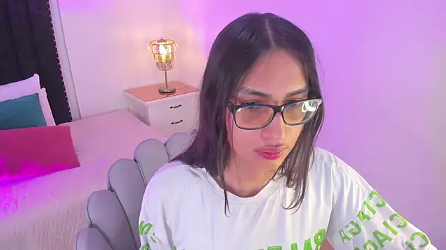 Snapshot of cherrylady_02 chatting on October 22, 12:38 pm cherrylady 02 online show from October 22, 12:38 pm