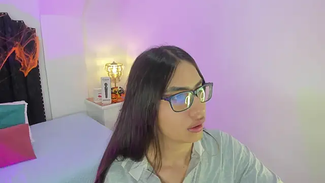 Snapshot of cherrylady_02 chatting on November 1, 12:07 pm cherrylady 02 online show from November 1, 12:07 pm