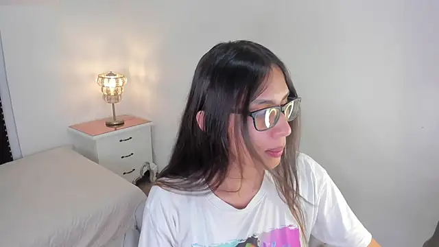 Snapshot of cherrylady_02 chatting on November 15, 12:56 pm cherrylady 02 online show from November 15, 12:56 pm