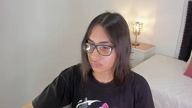 Snapshot of cherrylady_02 chatting on November 16, 12:22 pm cherrylady 02 online show from November 16, 12:22 pm