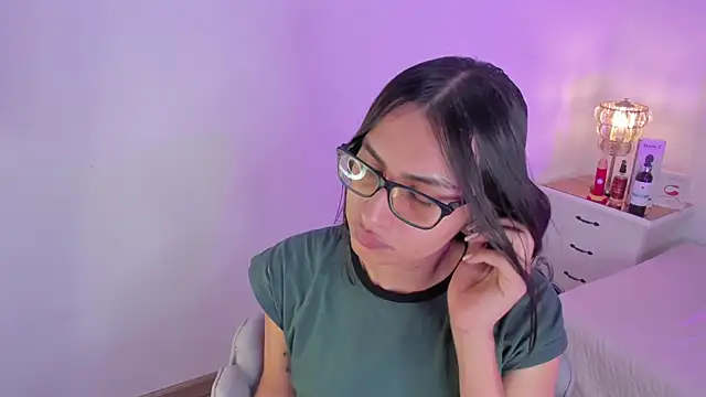 Snapshot of cherrylady_02 chatting on November 25, 12:38 pm cherrylady 02 online show from November 25, 12:38 pm