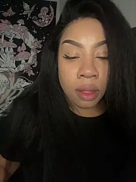 NeliaHexxen online show from December 18, 1:11 am