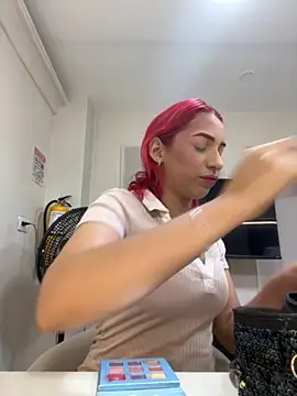 theladymonserrateshow online show from November 5, 12:05 pm