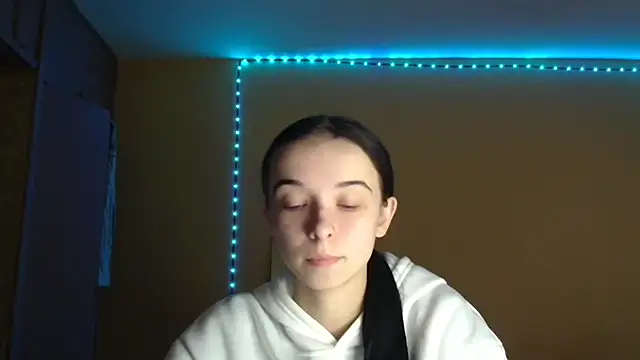 Emilia Light online show from October 22, 7:41 am