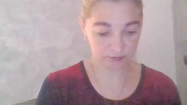 Snapshot of GoldenAngelMilf chatting on October 8, 7:06 am GoldenAngelMilf online show from October 8, 7:06 am