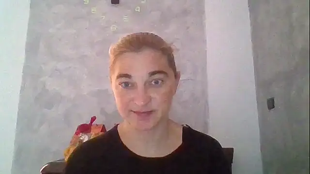 Snapshot of GoldenAngelMilf chatting on December 19, 11:06 am GoldenAngelMilf online show from December 19, 11:06 am