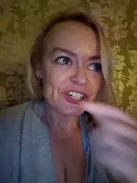 demidelightfulxx online show from September 28, 6:41 am