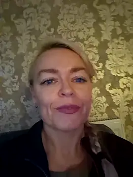 demidelightfulxx online show from October 3, 6:54 am