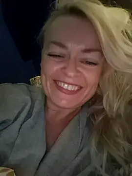 demidelightfulxx online show from October 18, 9:48 pm