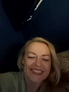 demidelightfulxx online show from October 19, 8:31 pm