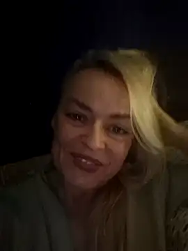 demidelightfulxx online show from October 25, 8:03 pm