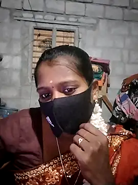 Snapshot of Tamil_Hot_Sandy chatting on November 17, 3:18 pm Tamil Hot Sandy online show from November 17, 3:18 pm